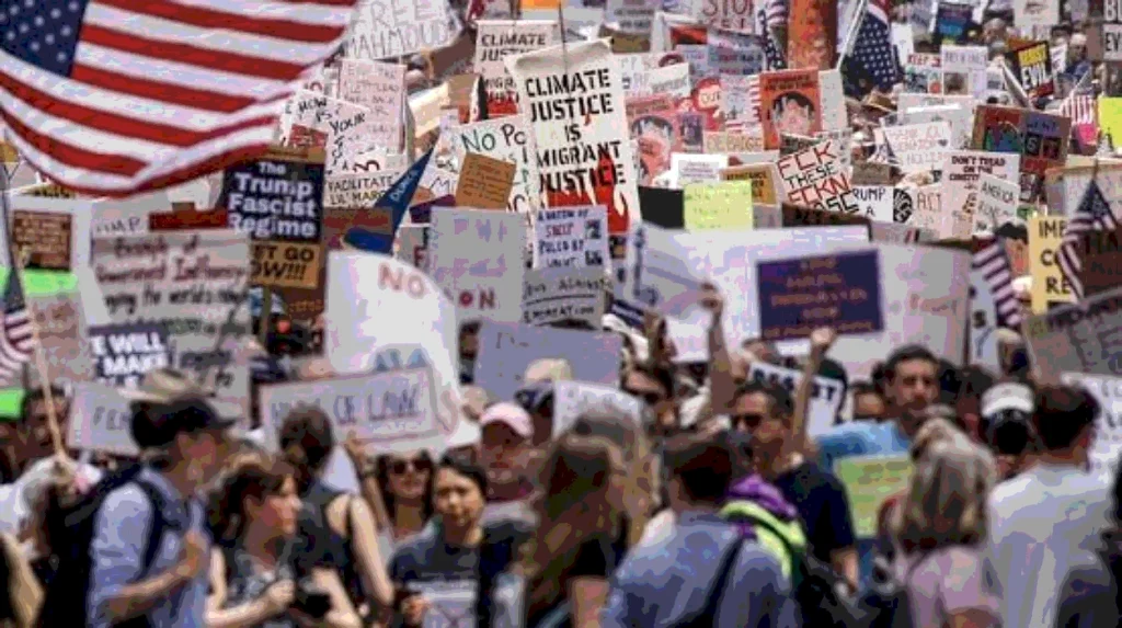 “No Kings”, el pueblo norteamericano movilizado contra el autoritarismo de Donald Trump