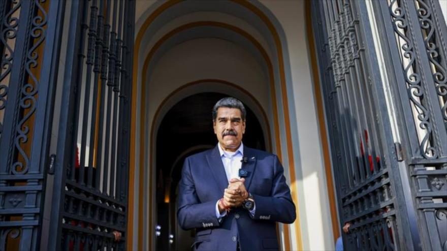 “La paz de Venezuela no depende de gringos supremacistas”, asegura Maduro