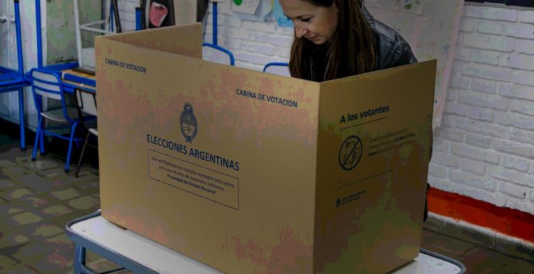 Elecciones en Argentina: Polarización sin avenida del medio y algunas reflexiones desde el campo popular