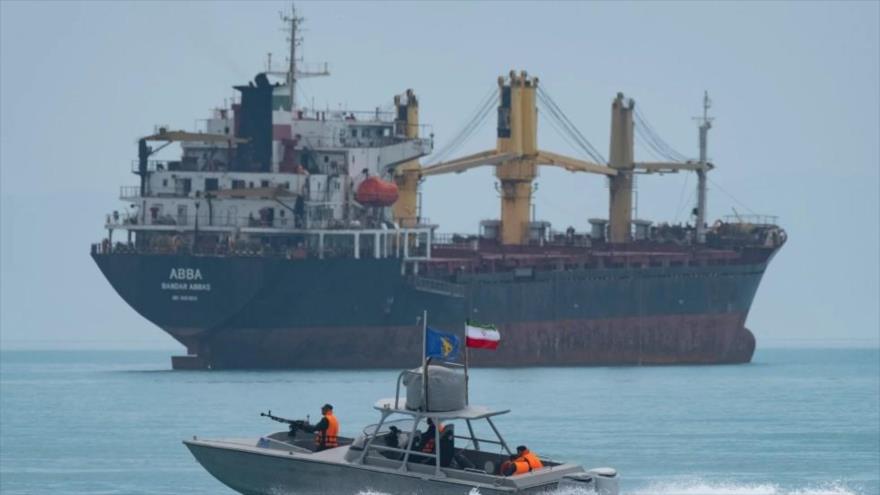 26 barcos más rompen el cerco “geneial” y “100% infalible” de Trump